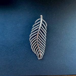 Pandora Light as a Feather pendant style 390350CZ
